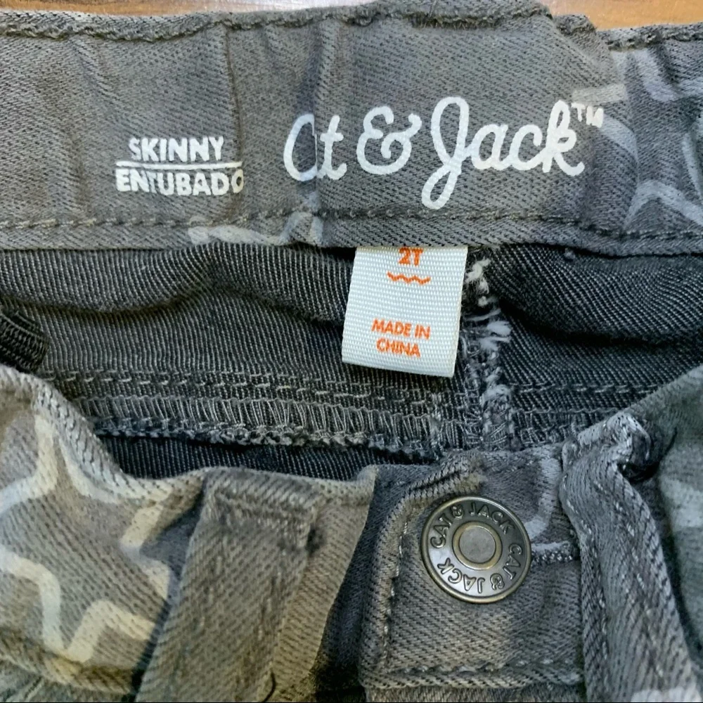 Cat & Jack grey star skinny jeans - Picture 7 of 9